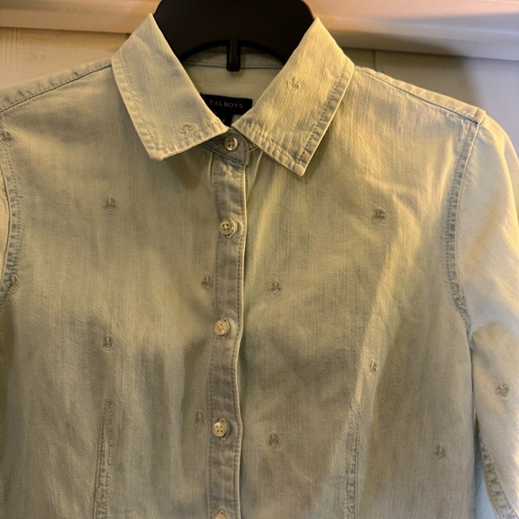Talbots Light Denim Button Down Long Sleeve Shirt - Picture 2 of 6